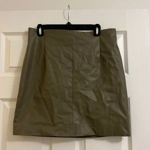 Size 12 olive pleather H&M skirt